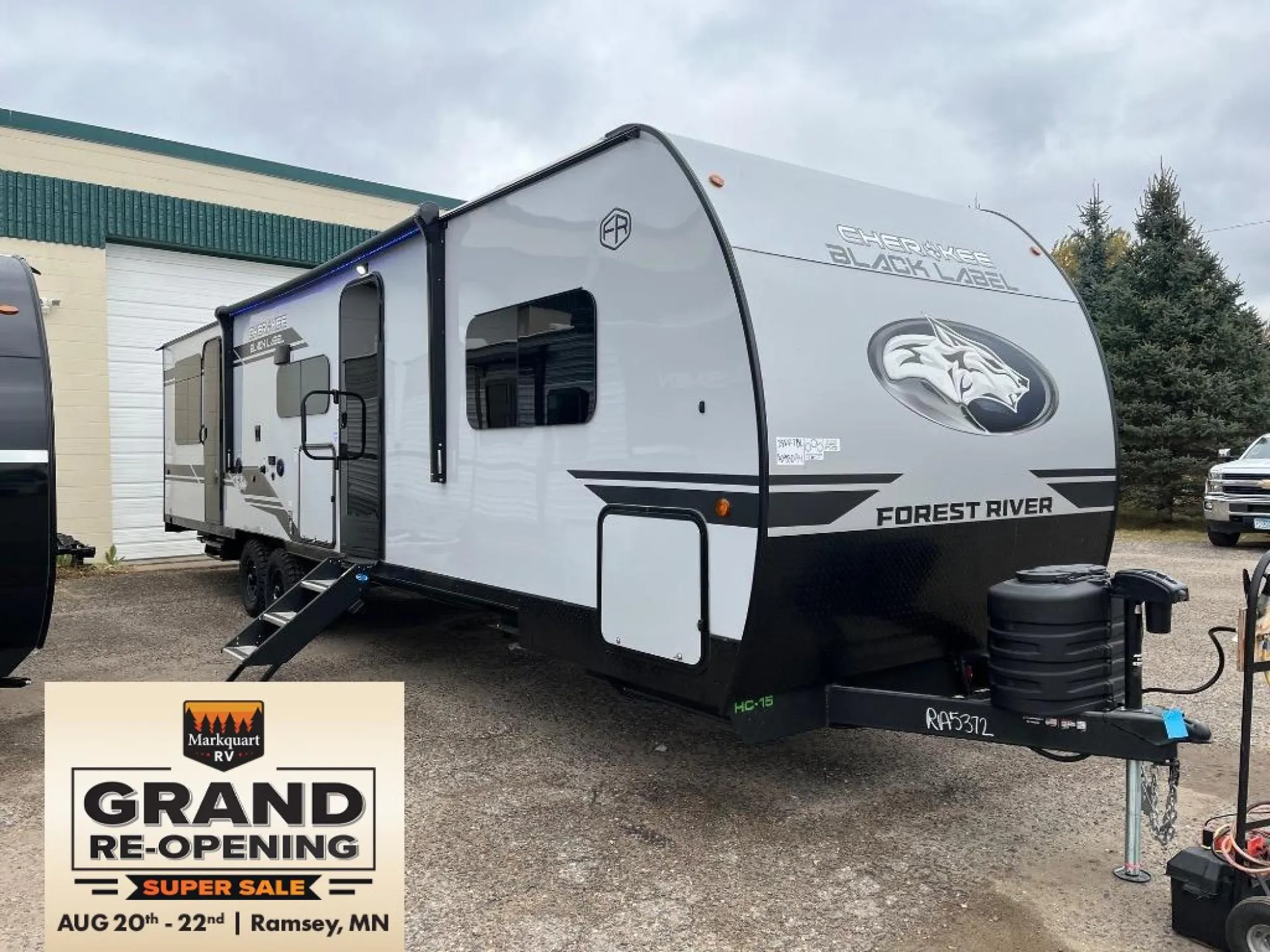 2026 Forest River Cherokee Grey Wolf Black Label 28RRTBL - Photo 2