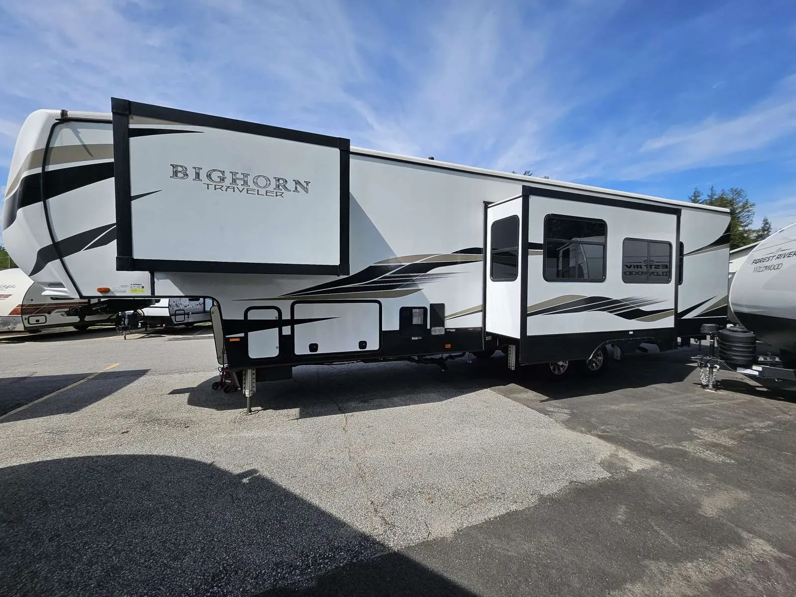 2022 HEARTLAND BIG HORN 37TB - Photo 4