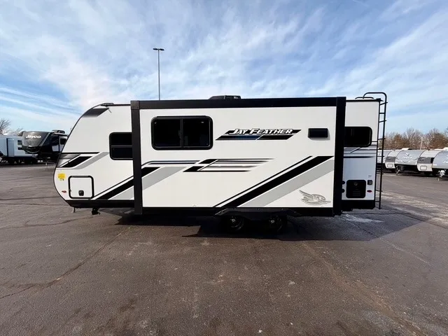 2027 Jayco Jay Feather 21MML - Photo 4