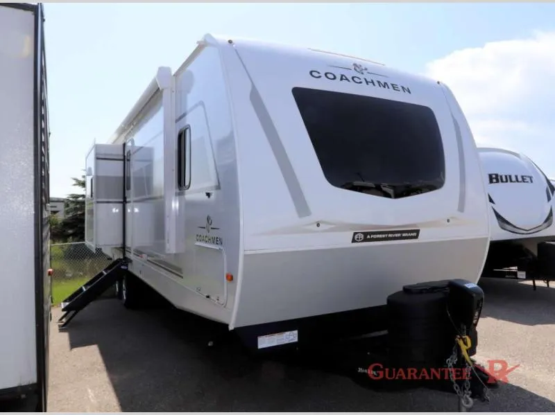2025 Coachmen Freedom Express Ultra Lite 320BHDS - Photo 2
