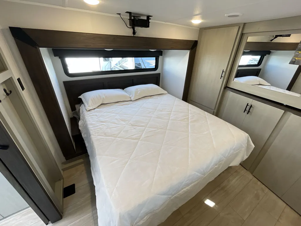 2027 Forest River RV Wolverine 32JF, Photos photo 21