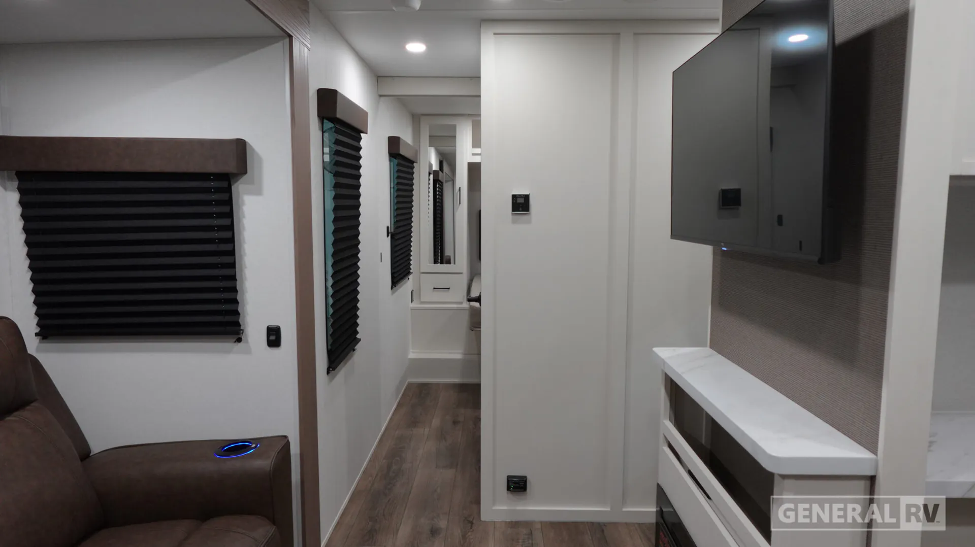 2027 Grand Design Momentum MAV 30MAV - Photo 4