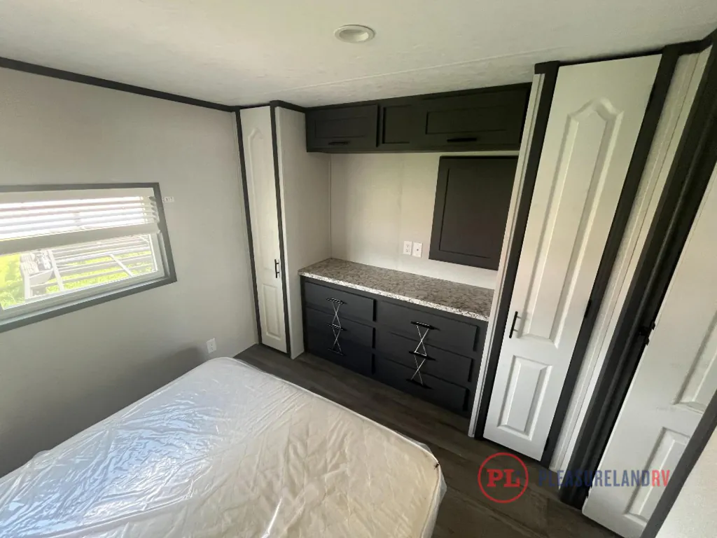 2026 Forest River Quailridge 39FLSKL, Photos photo 20