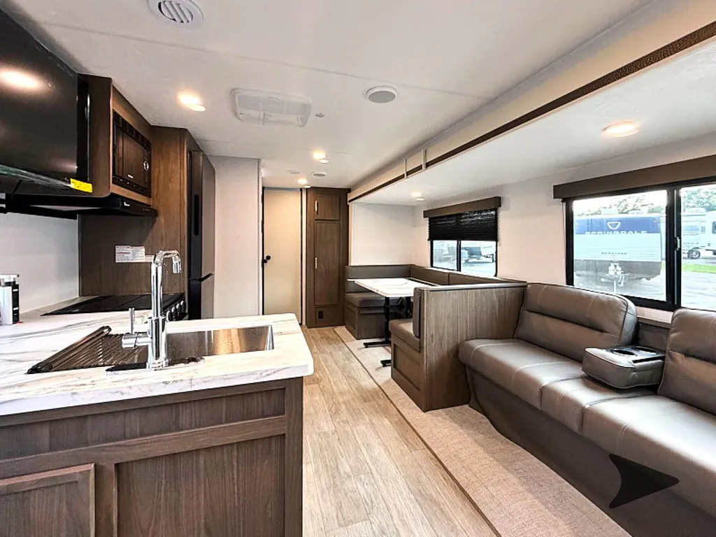 2027 Coachmen Freedom Express Select 29SE, Photos photo 25