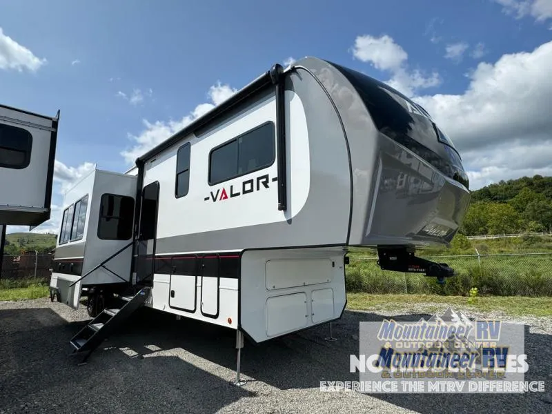2025 Alliance RV Valor 36V11 - Photo 4