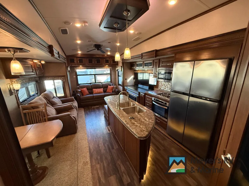 2017 Jayco Pinnacle 36FBTS, Photos photo 6