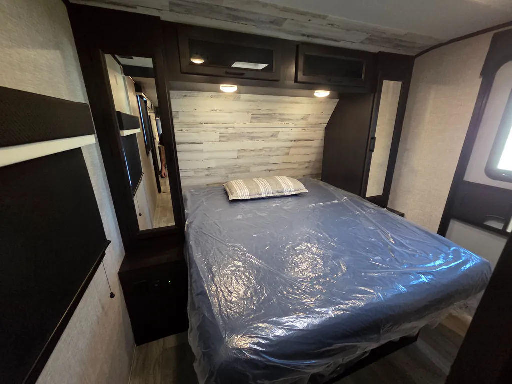 2023 Jayco Jay Feather 26RL, Photos photo 16