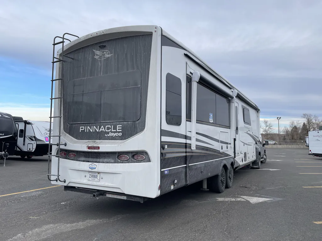 2026 Jayco Pinnacle 36FBTS, Photos photo 17
