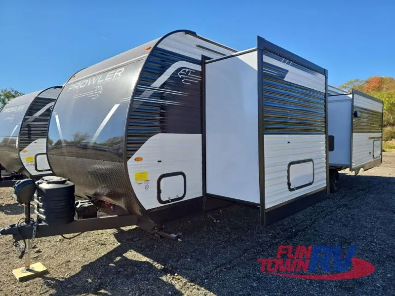 2026 Heartland Prowler 3301RLT - Photo 4