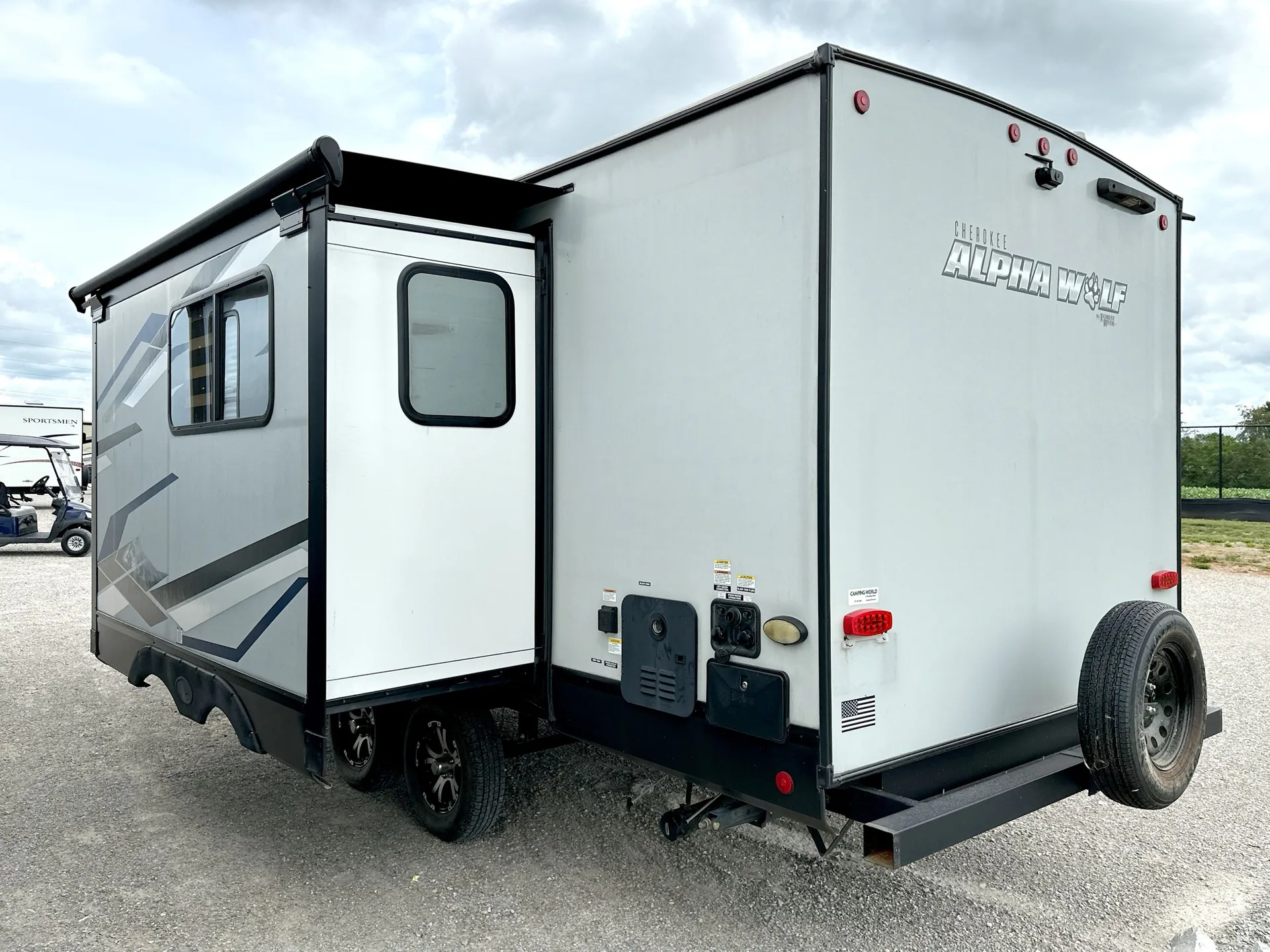 2023 Forest River Cherokee Alpha Wolf 22SW-L — off campside