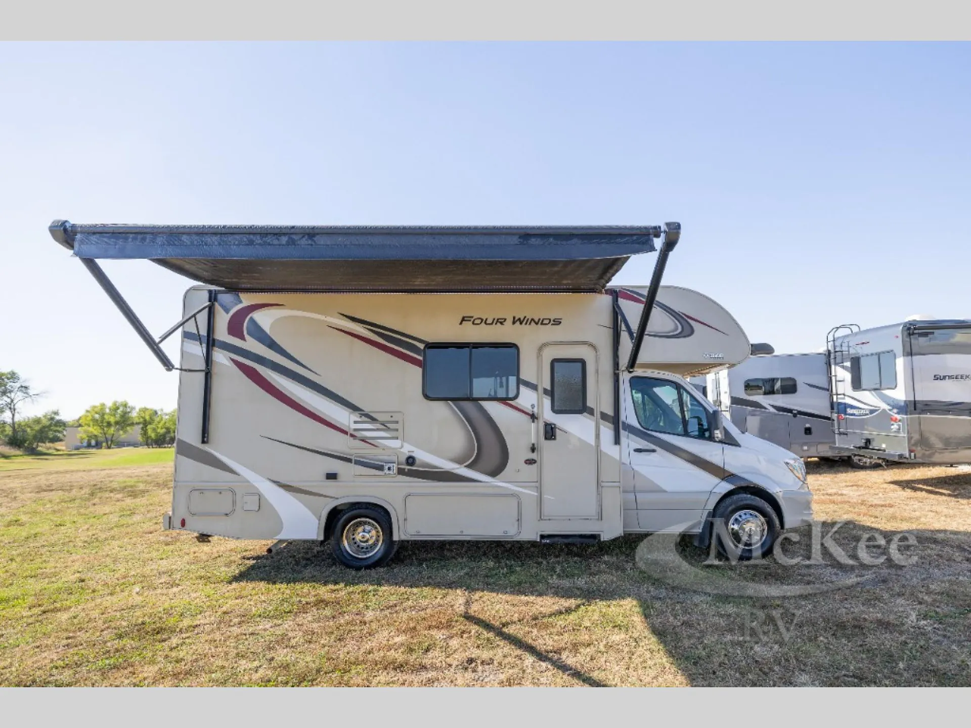2019 Thor Motor Coach Fourwinds 24BL - Photo 4