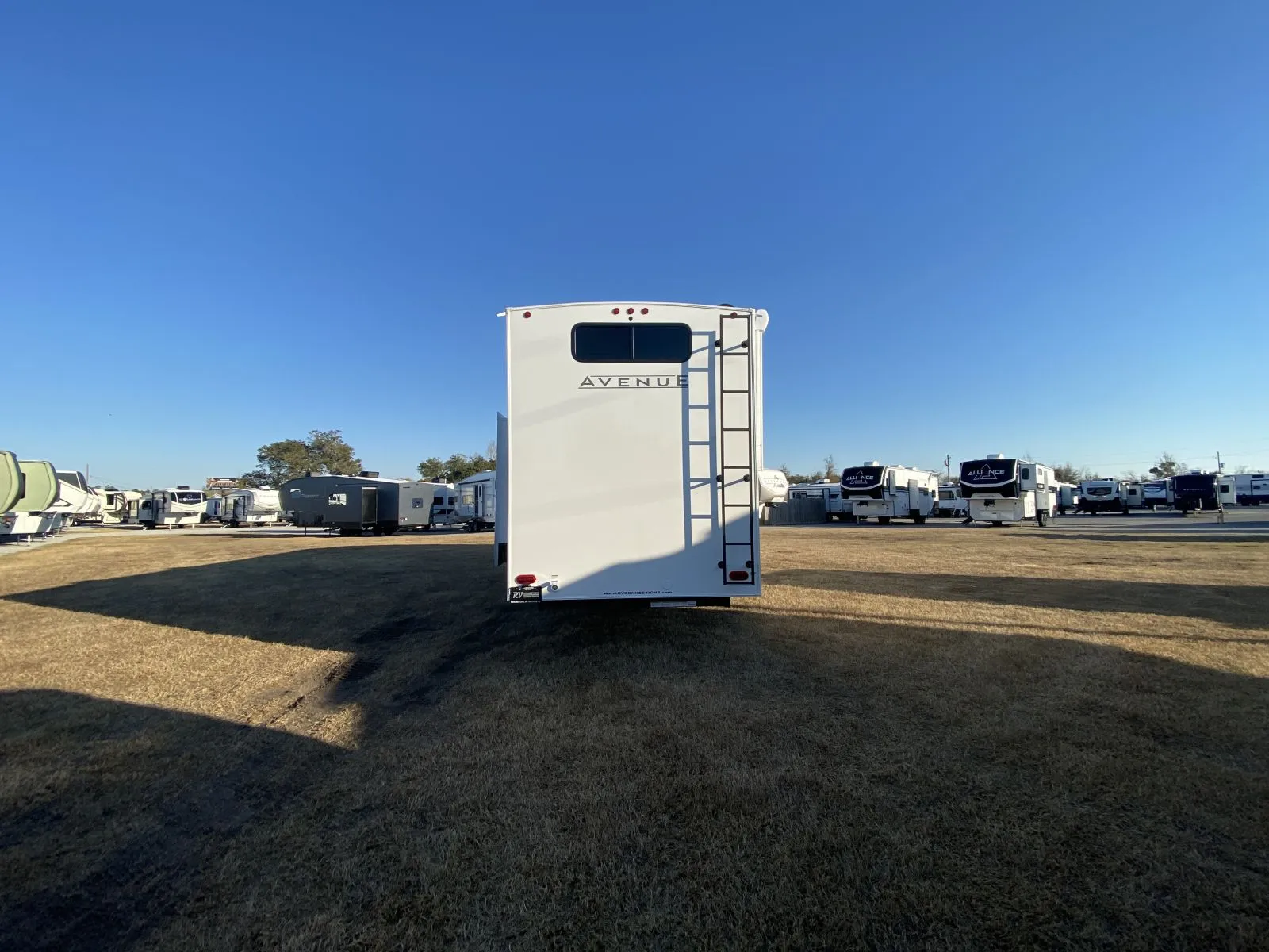2026 Alliance RV Avenue 38DBL - Photo 4