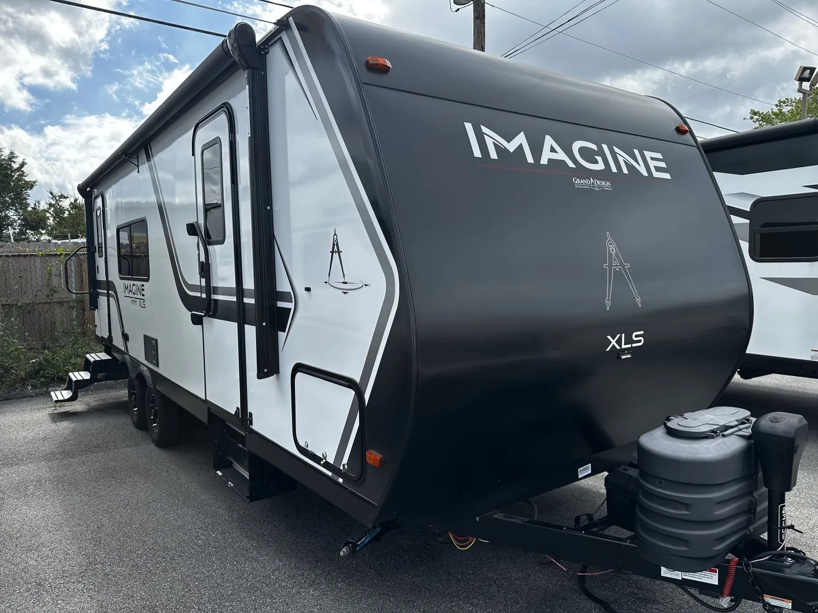 2025 Grand Design Imagine XLS 23LDE - Photo 2