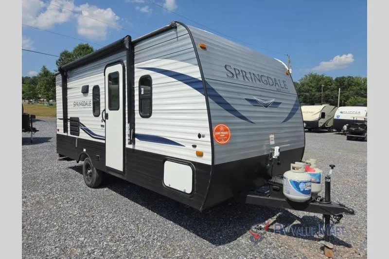 2021 Keystone Springdale Mini 1760BH - Photo 3