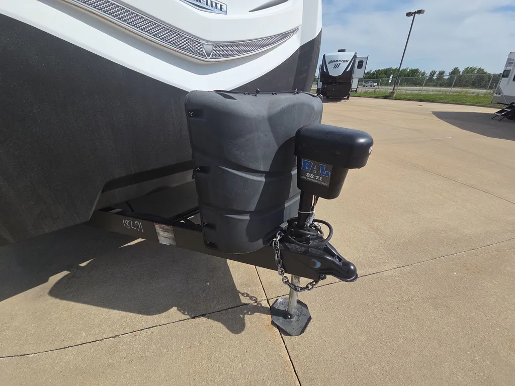 2018 Keystone Outback 298RE, Photos photo 29