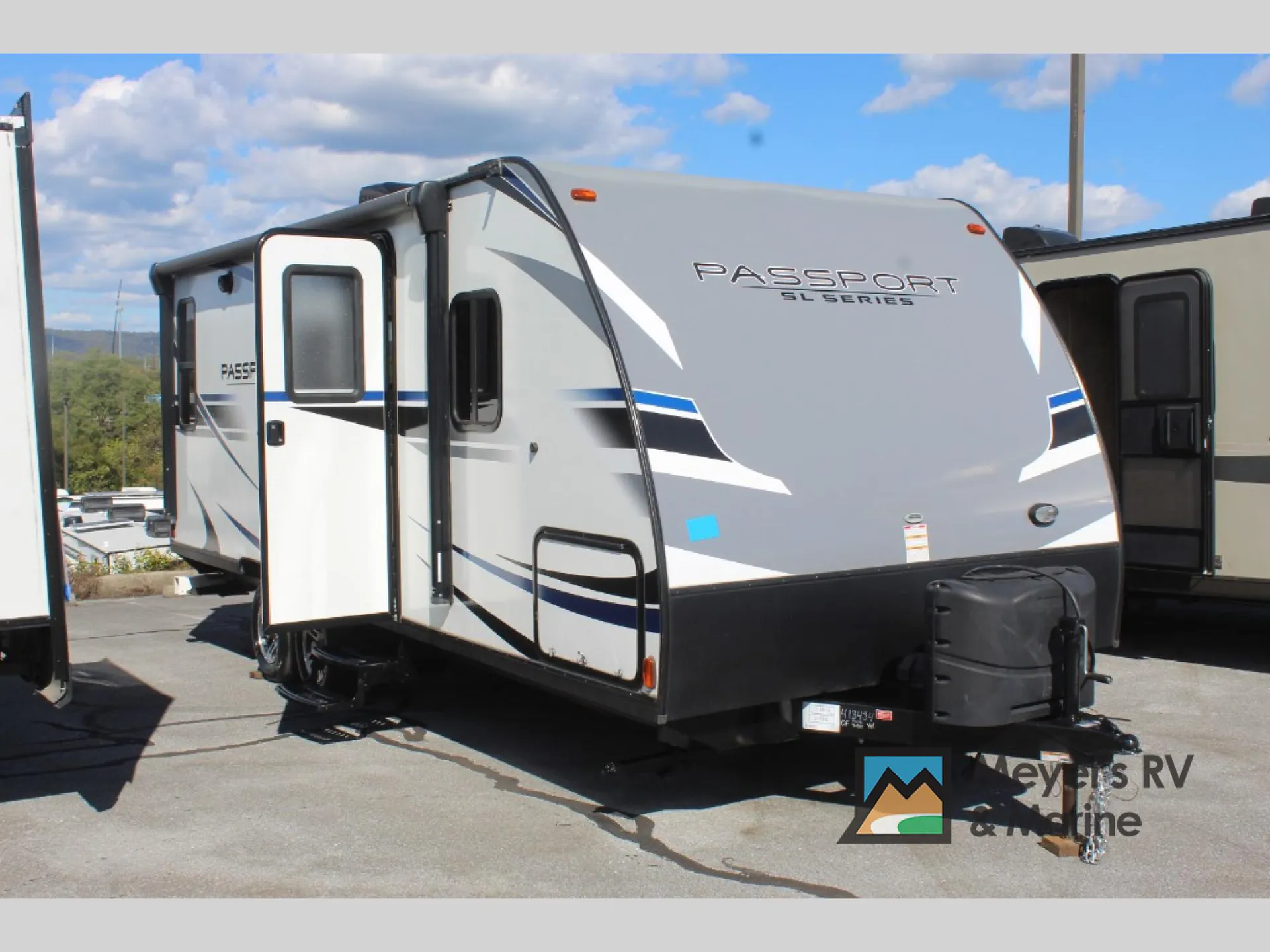 2019 Keystone Passport 216RD - Photo 2