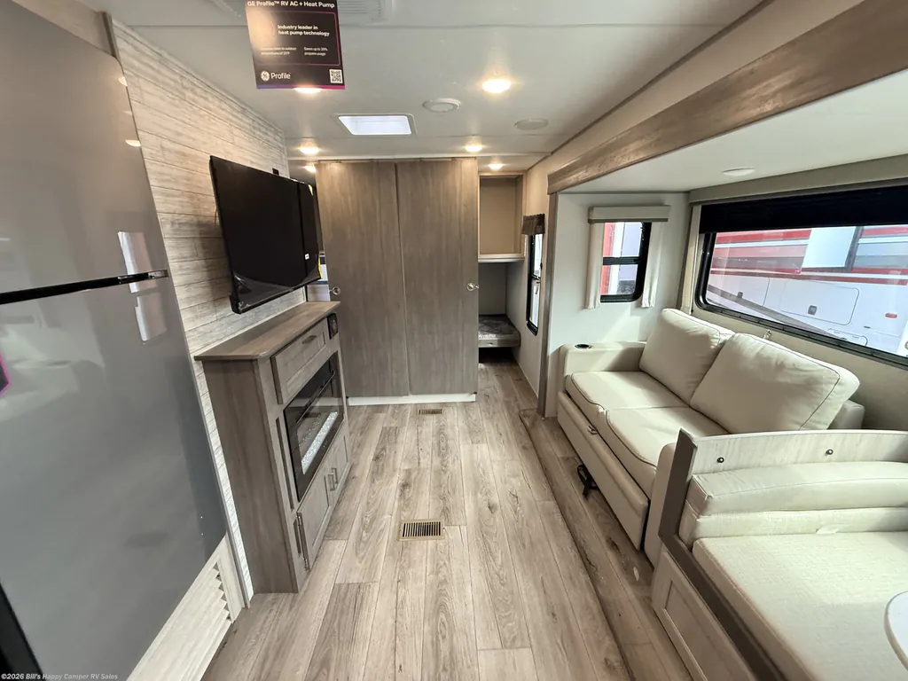 2026 Coachmen Catalina Legacy Edition 333DORM, Photos photo 15