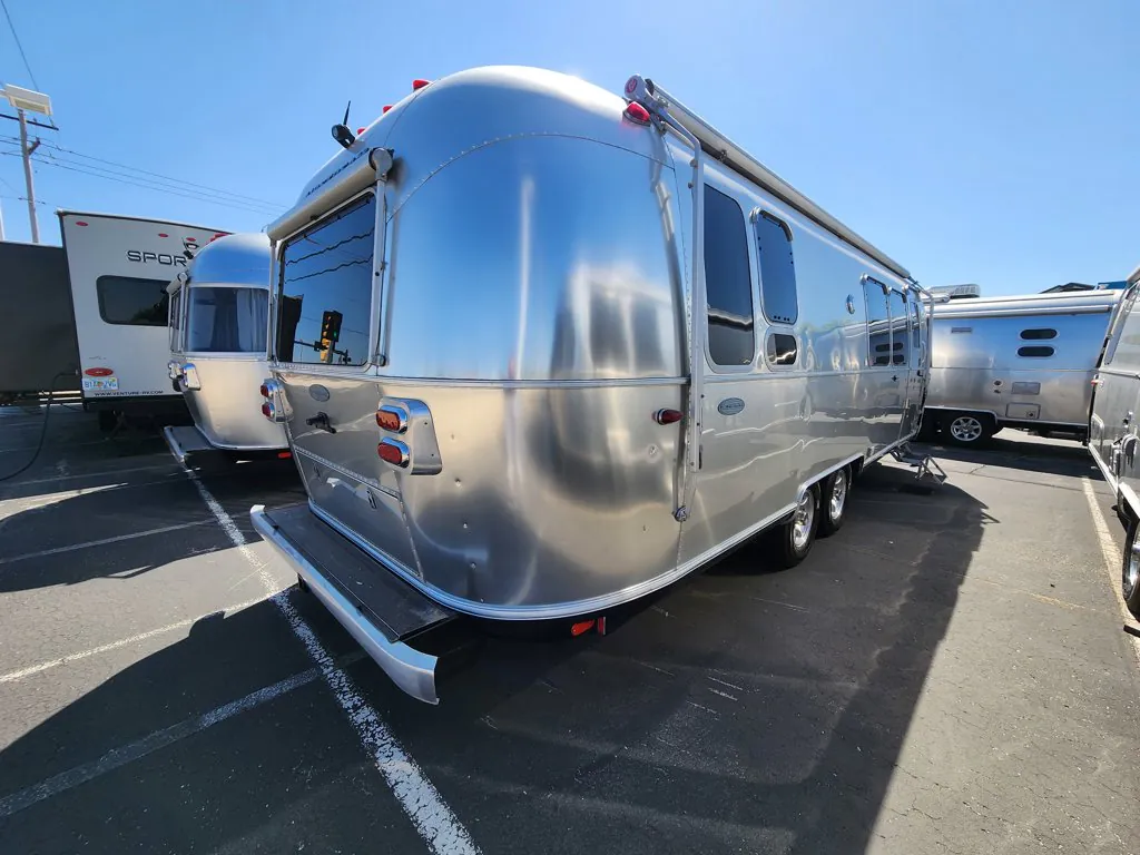 2018 Airstream Flying Cloud 28RB - Photo 4