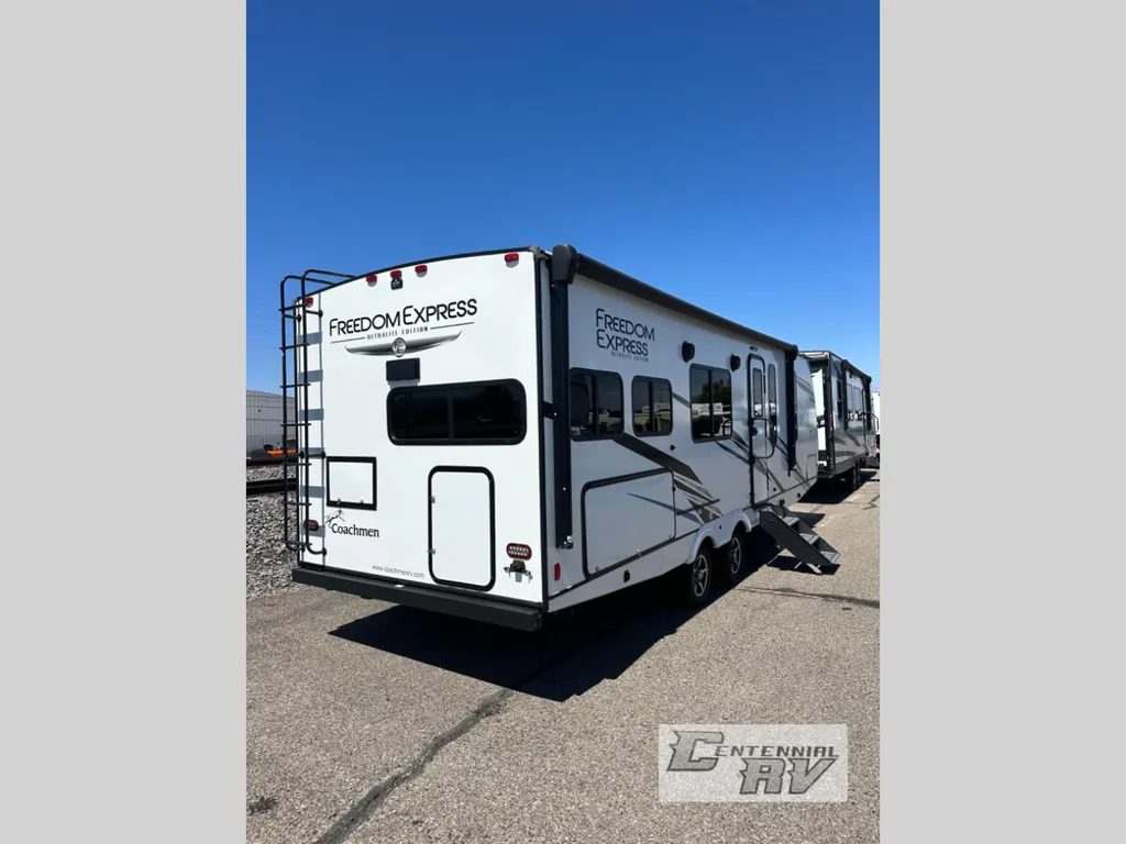 2022 Coachmen Freedom Express Ultra Lite 274RKS, Photos photo 5