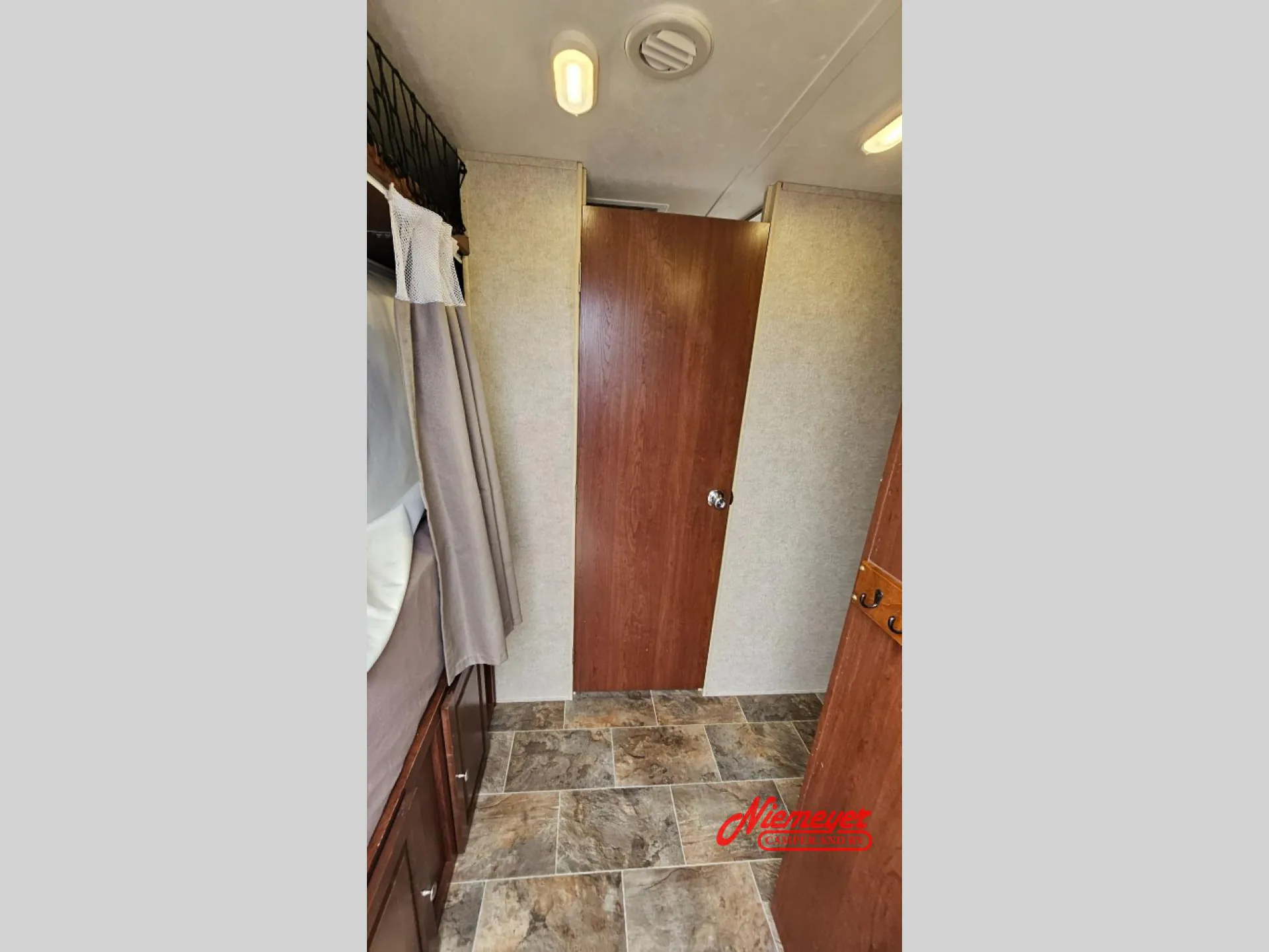 2015 Forest River Rockwood Roo 21DK - Photo 3