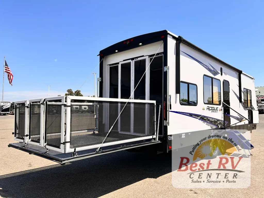 2027 Forest River Vengeance Rogue Armored 26L140, Photos photo 5