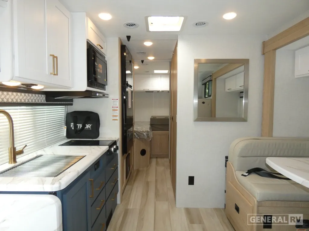 2026 Thor Motor Coach Quantum SE SZ25 - Photo 3