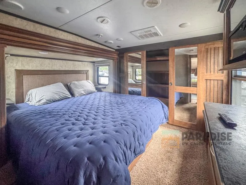 2015 Keystone RV Montana High Country 353RL - Photo 3