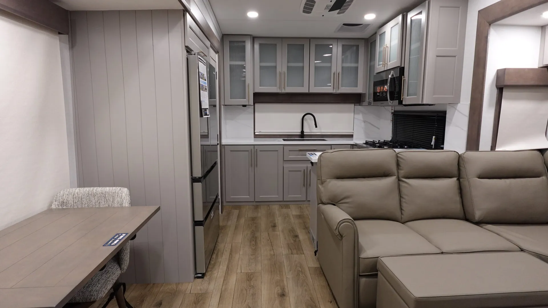 2026 Alliance RV Paradigm 312RK - Photo 3