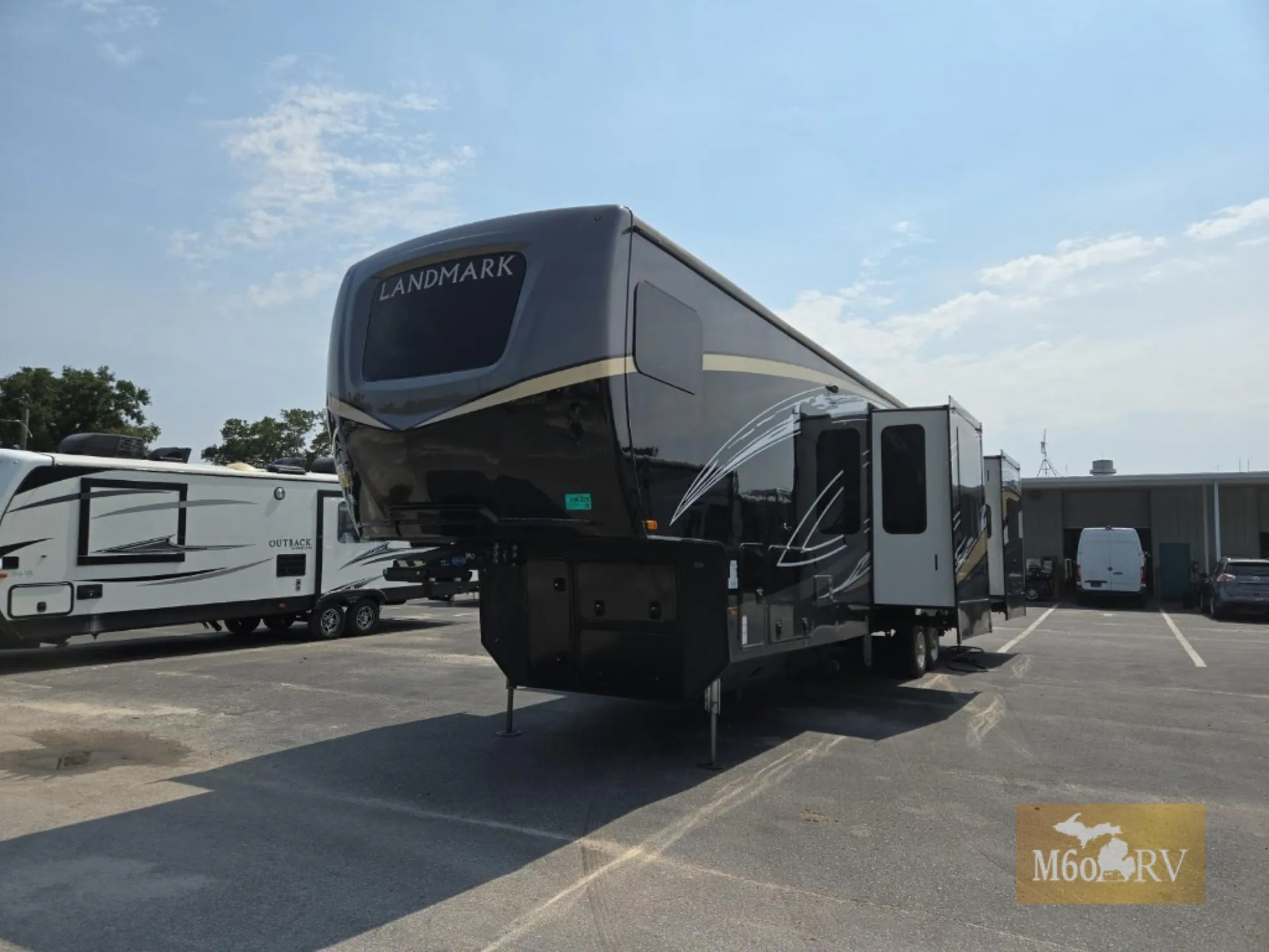 2022 Heartland Landmark Fifth Wheel Tucson - Photo 2