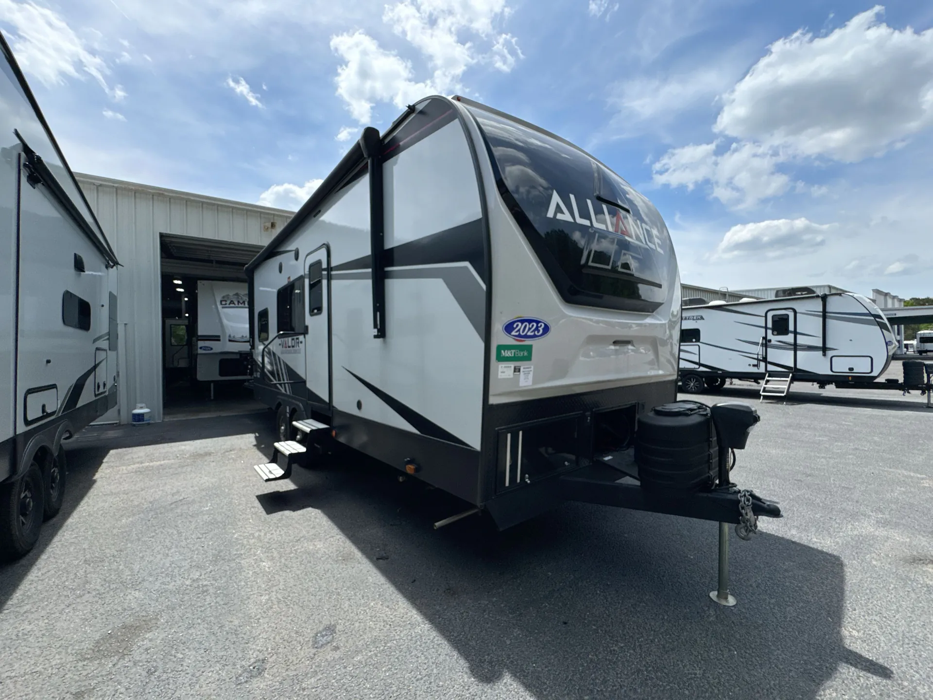 2023 Alliance RV Valor 21T15 - Photo 2
