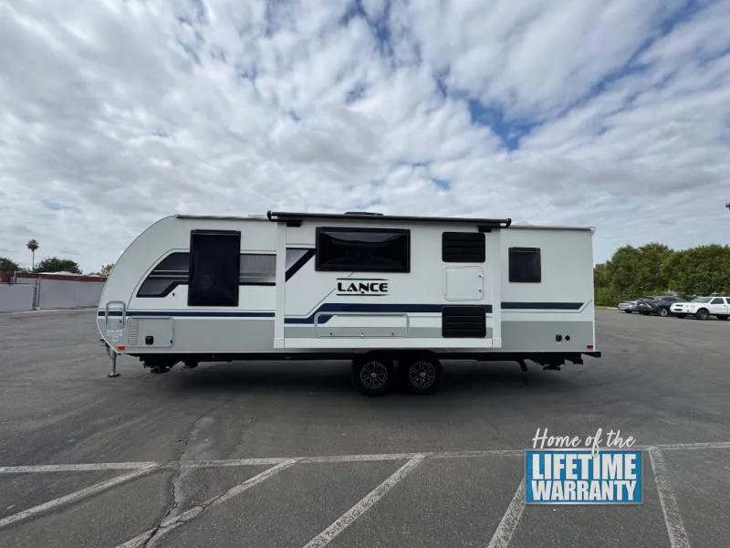 2022 Lance Lance Travel Trailers 2445 - Photo 2