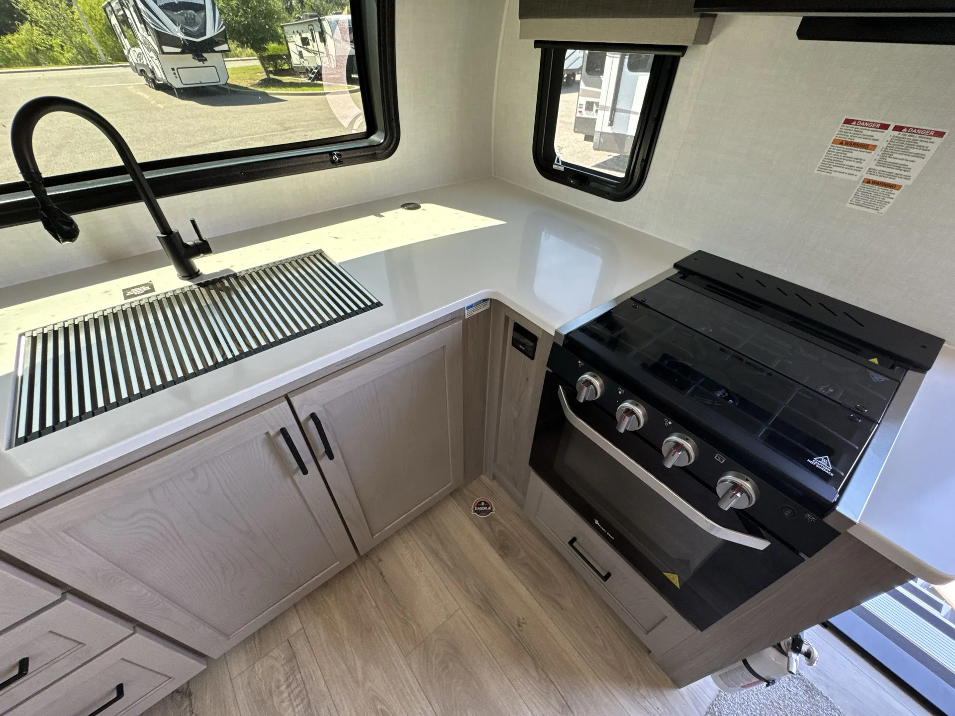2026 Forest River Rockwood Mini Lite 2506FK — Photo 6