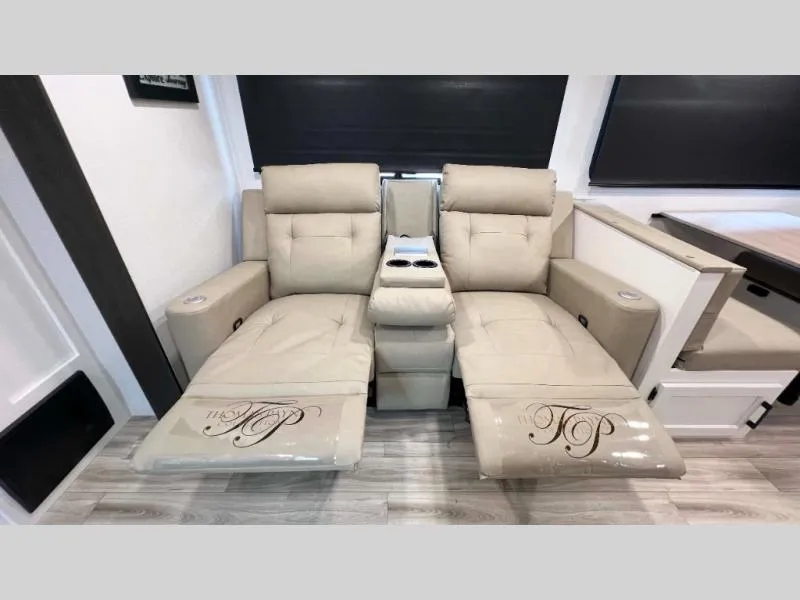 2026 Venture RV Stratus 261VRB - Photo 4