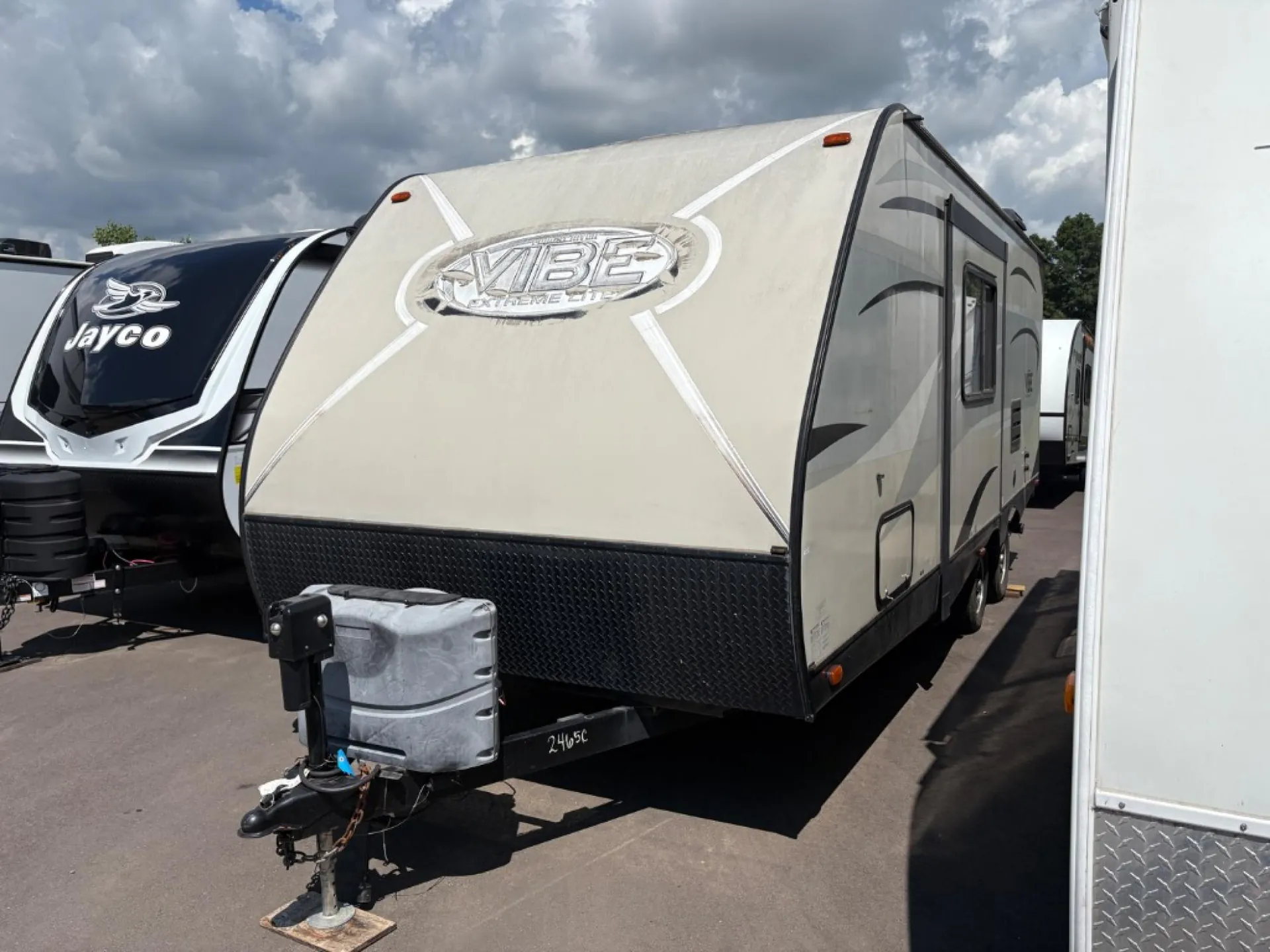 2016 Forest River Vibe Extreme Lite 250BHS dealer photo 3 from Willie's RV