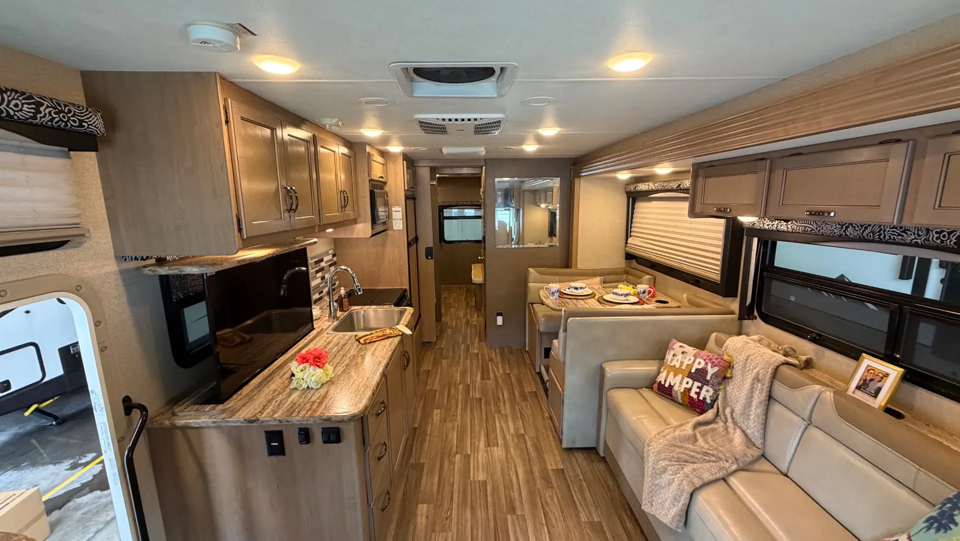 2019 Thor Motor Coach A.C.E 30.3 - Photo 3