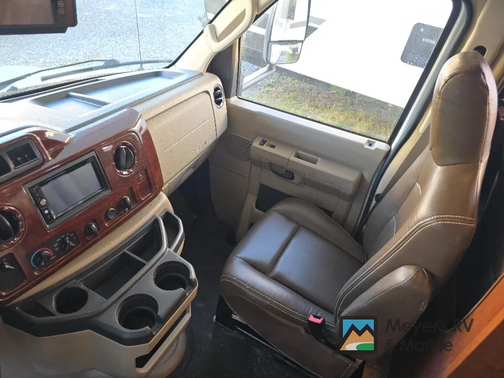 2017 Forest River Forester 2861DS, Photos photo 11