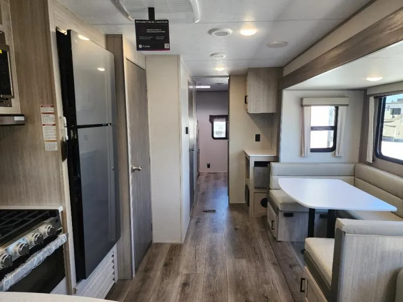 2026 Coachmen Catalina Legacy Edition 323BHDSCK - Photo 3