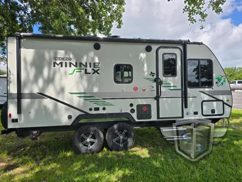 2022 Winnebago Micro Minnie FLX 2100BH - Photo 3