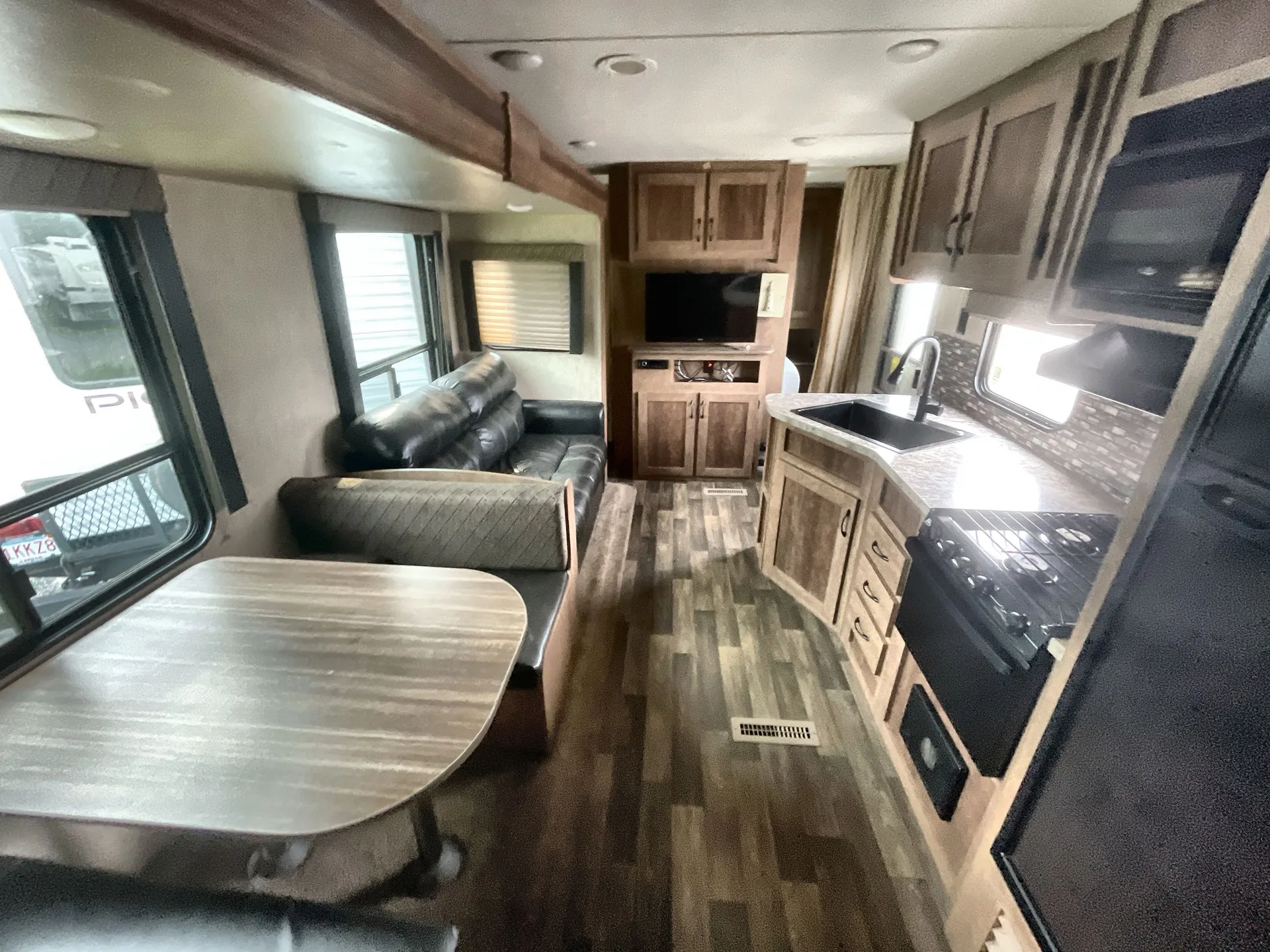 2017 Starcraft AR-ONE MAXX 26BHS — living area main