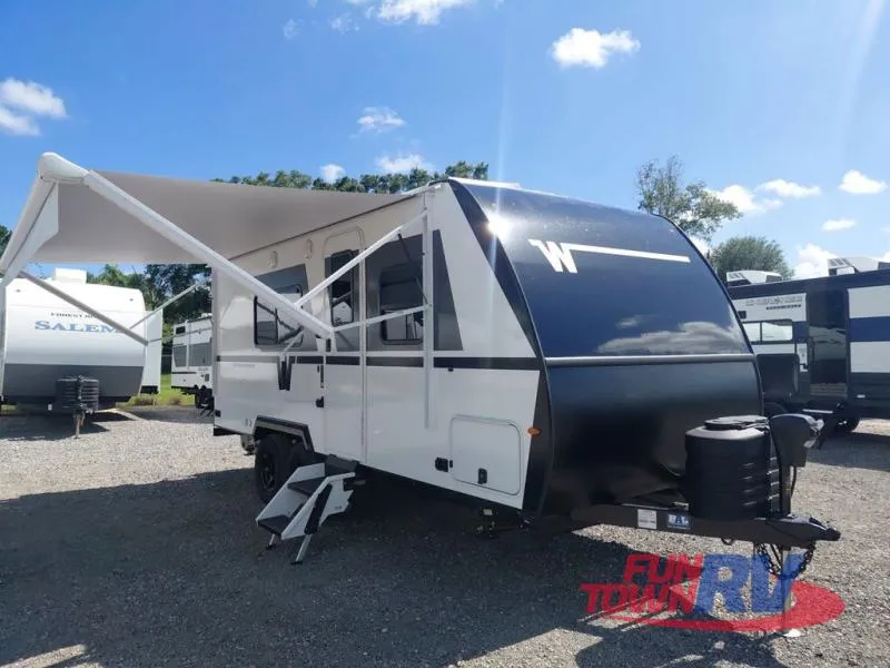 2026 Winnebago Micro Minnie 2000TRB - Photo 2