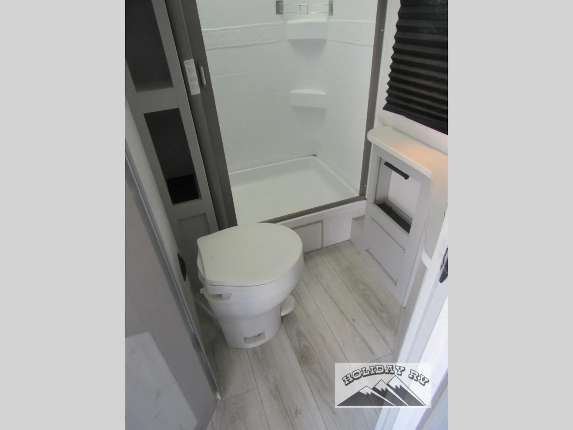2024 Heartland North Trail Ultra-Lite NT 25BHPS dealer photo 10 from Holiday RV