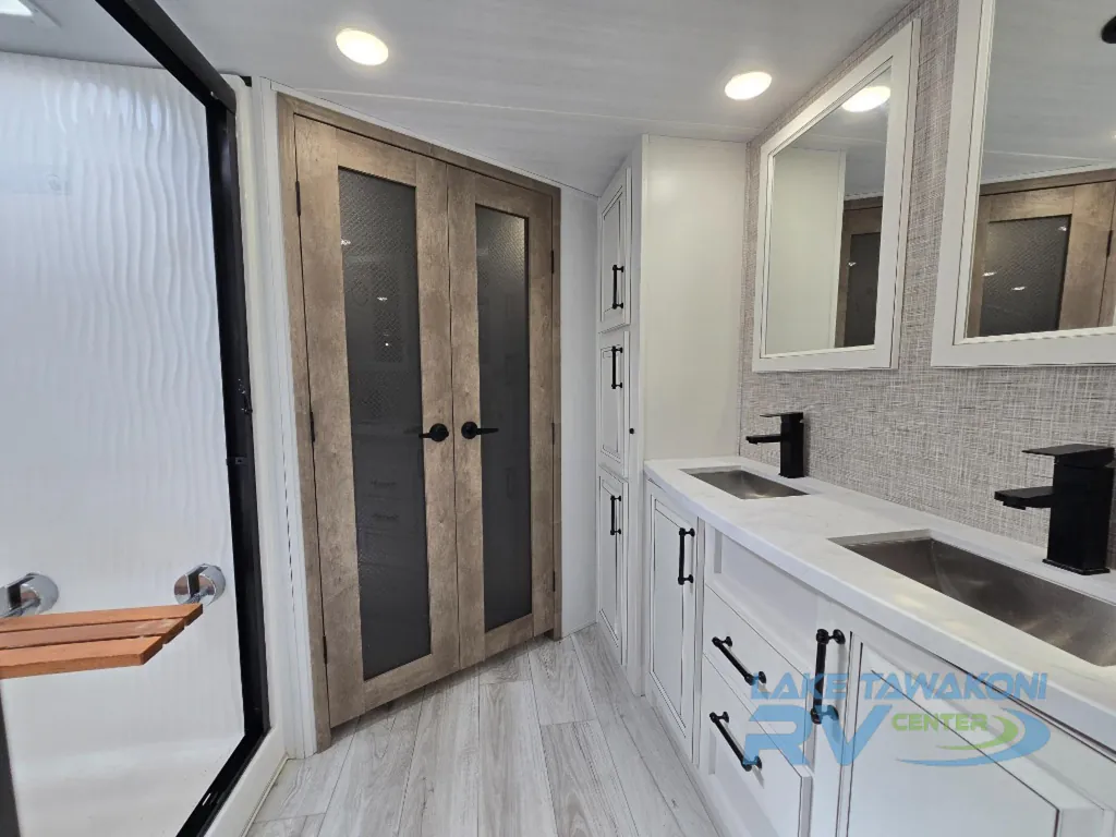2024 Keystone Montana 3901RK, Photos photo 23