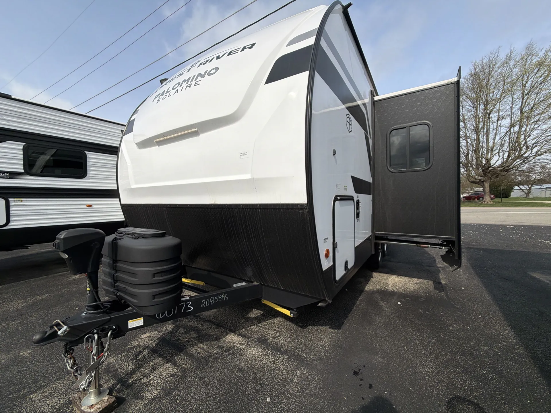2025 Forest River Solaire 2085BHS dealer photo 5 from Camping World