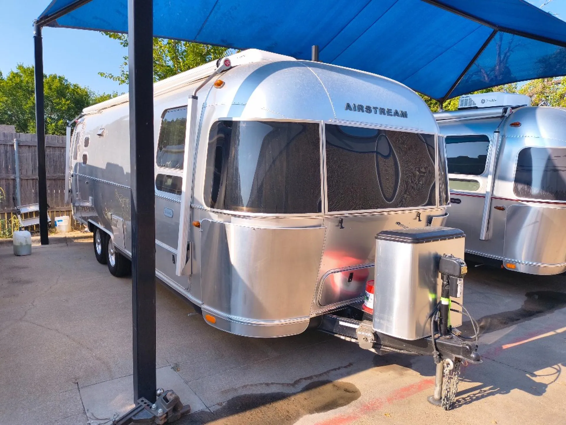 2020 Airstream Globetrotter 27FB Twin - Photo 2