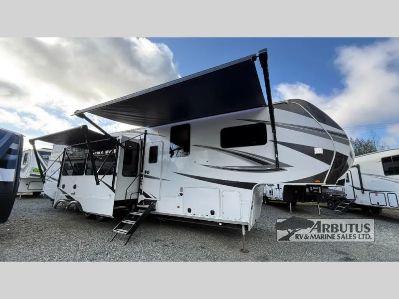 2024 Grand Design Solitude 391DL - Photo 3