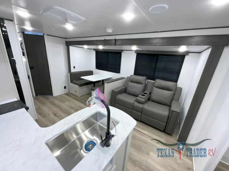 2025 Coachmen Northern Spirit SE 26BH - Photo 4