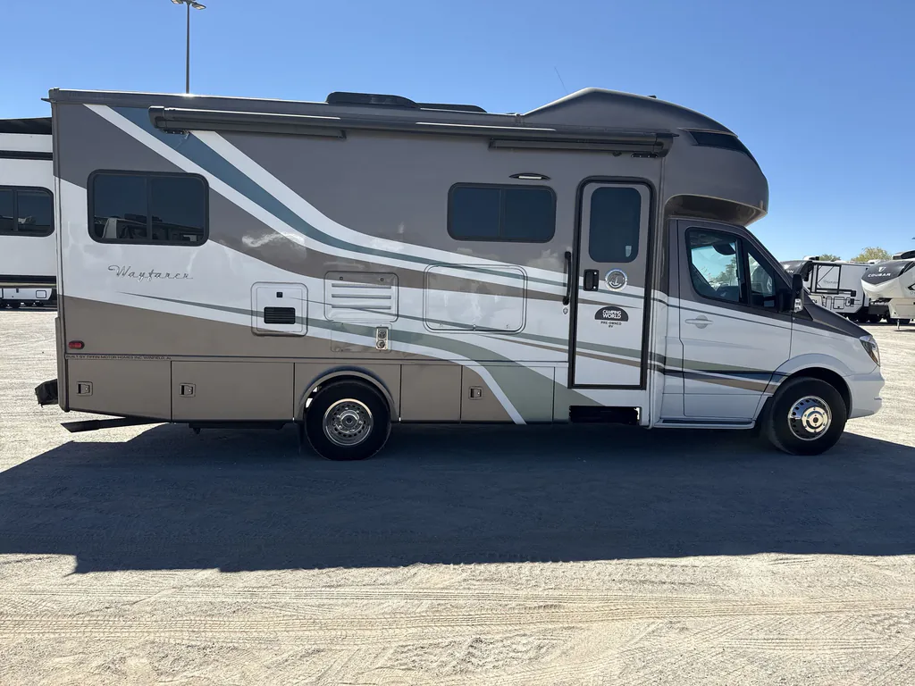 2019 Tiffin Wayfarer 25 QW, Photos photo 5