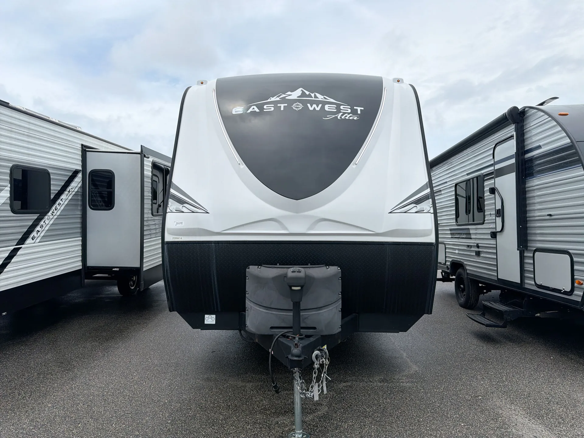 2022 East to West Alta 2900KBH — front