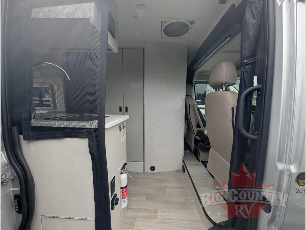 2027 Thor Motor Coach Tellaro 20Y, Photos photo 7