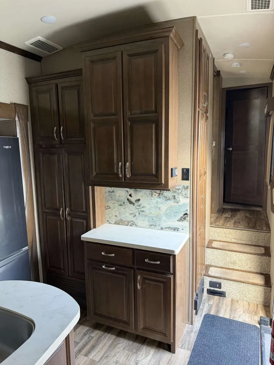 2019 Forest River Cedar Creek Champagne Edition 38EL, Photos photo 16